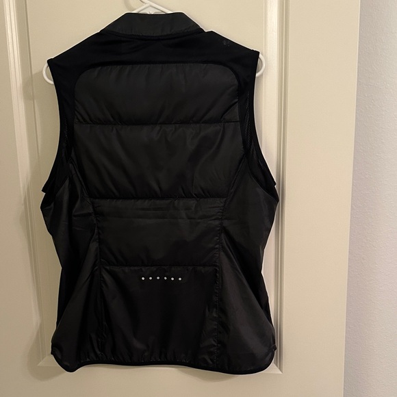 Nike Women’s Black vest - Picture 3 of 3